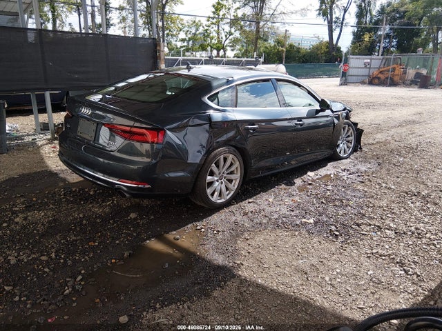 46086724 :رقم المزاد ، WAUBNCF59JA031769 vin ، 2018 Audi A5 Sportback Premium Plus مزاد بيع
