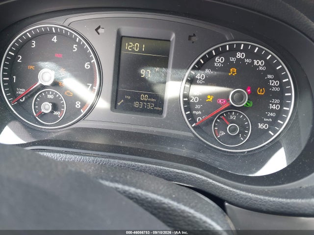 2015 Volkswagen Passat 1.8t Wolfsburg Edition მანქანა იყიდება აუქციონზე, vin: 1VWAT7A3XFC073619, აუქციონის ნომერი: 46086753