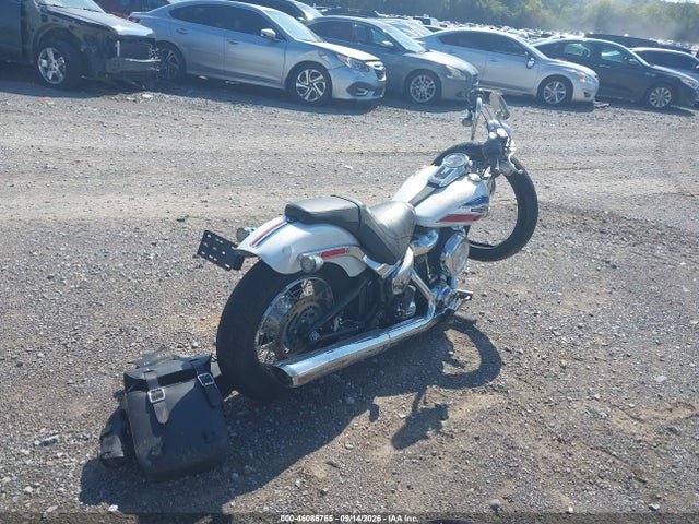 Harley-Davidson Softail Custom 2026 1HD1BK91XTB037571 Image 4