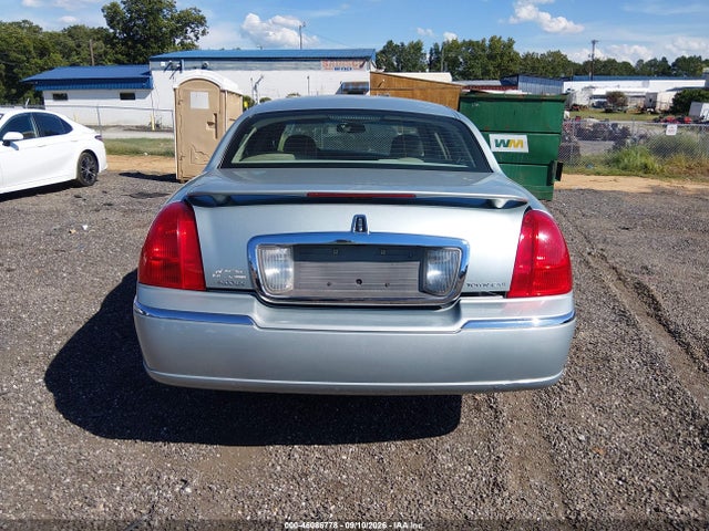 Продажа на аукционе авто 2007 Lincoln Town Car Signature Limited, vin: 1LNHM82V57Y630991, номер лота: 46086778