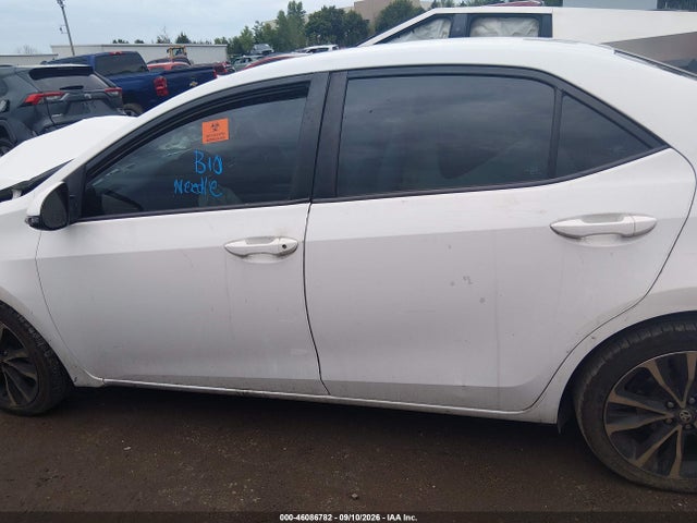 46086782 :رقم المزاد ، 5YFBURHE9HP696554 vin ، 2017 Toyota Corolla Se مزاد بيع