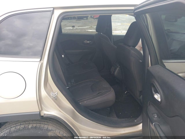 Продаж на аукціоні авто 2015 Jeep Cherokee Latitude, vin: 1C4PJMCS0FW529437, номер лоту: 46086817