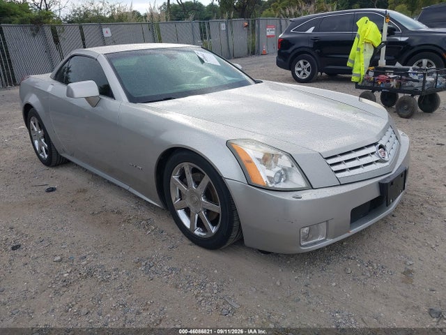 46086821 :رقم المزاد ، 1G6YV36A965601783 vin ، 2006 Cadillac Xlr Standard مزاد بيع