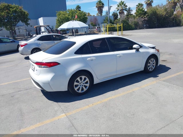 Toyota COROLLA LE 2021 JTDEPMAEXMJ162396 Image 4