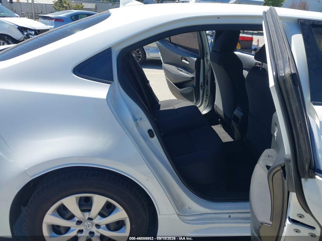 Toyota COROLLA LE 2021 JTDEPMAEXMJ162396 Image 8