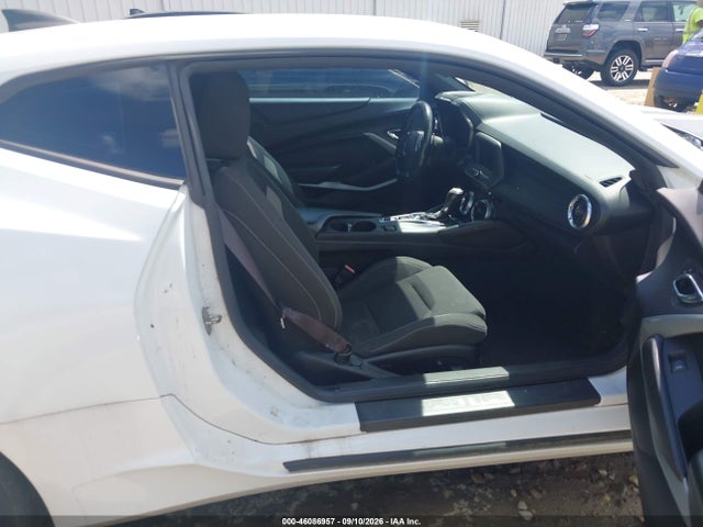 Продажа на аукционе авто 2017 Chevrolet Camaro 1lt, vin: 1G1FB1RS2H0163185, номер лота: 46086957