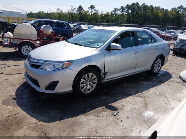 2014 Toyota Camry Le მანქანა იყიდება აუქციონზე, vin: 4T4BF1FK1ER424939, აუქციონის ნომერი: 46087047