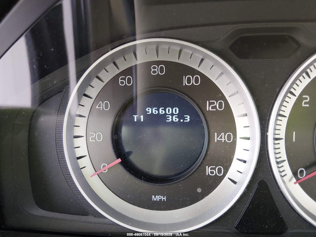 46087054 :رقم المزاد ، YV4952DLXD2422423 vin ، 2013 Volvo Xc60 3.2 Premier مزاد بيع