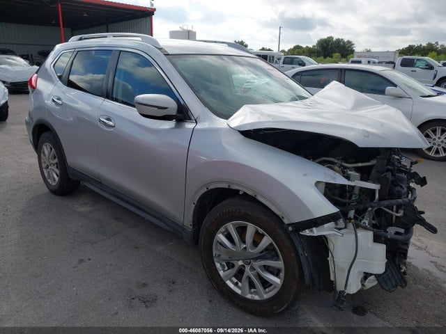 46087056 :رقم المزاد ، KNMAT2MT7HP538113 vin ، 2017 Nissan Rogue Sv مزاد بيع