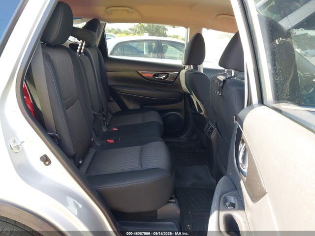 46087056 :رقم المزاد ، KNMAT2MT7HP538113 vin ، 2017 Nissan Rogue Sv مزاد بيع