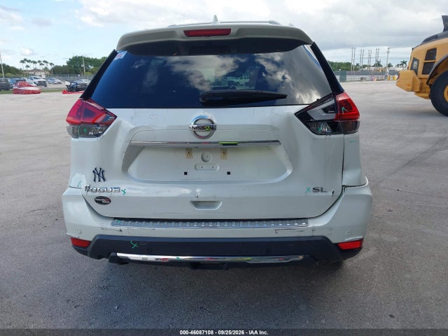 46087108 :رقم المزاد ، 5N1AT2MT3LC765942 vin ، 2020 Nissan Rogue Sl Fwd مزاد بيع