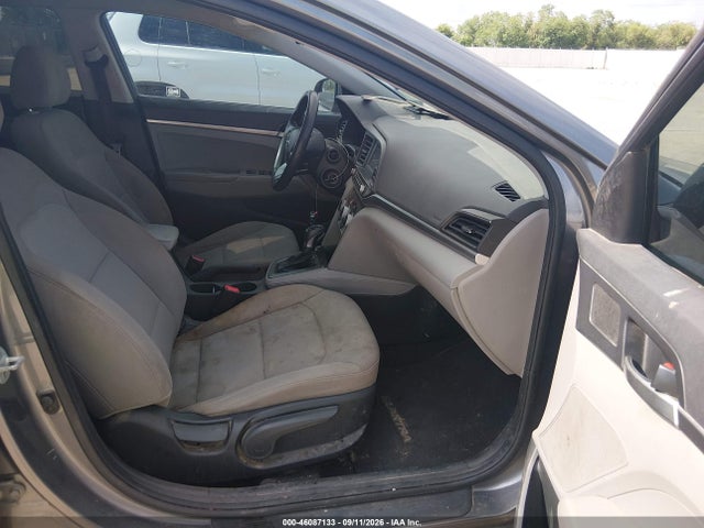 Hyundai ELANTRA SE 2019 5NPD74LF0KH479563 Image 5