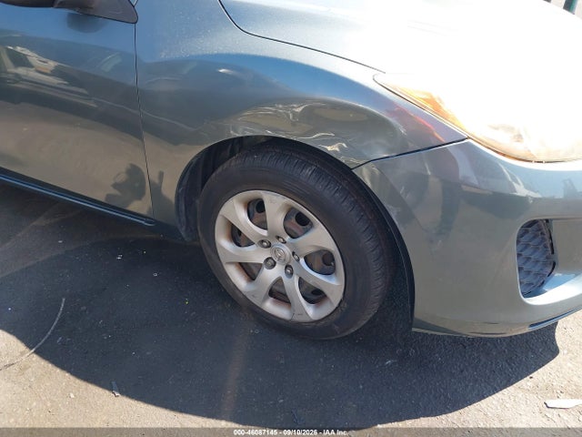 46087145 :رقم المزاد ، JM1BL1TG7D1743043 vin ، 2013 Mazda Mazda3 I Sv مزاد بيع