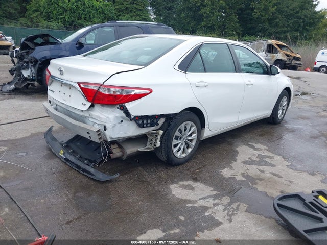 2015 Toyota Camry Le მანქანა იყიდება აუქციონზე, vin: 4T1BF1FK2FU105643, აუქციონის ნომერი: 46087150