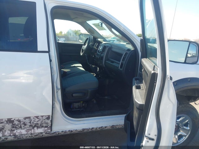 Aukcja sprzedaży 2015 Ram 2500 Tradesman, vin: 3C6UR5CL1FG592319, numer aukcji: 46087153