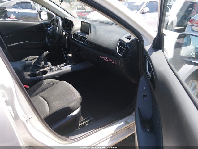 Продаж на аукціоні авто 2016 Mazda Mazda3 I Sport, vin: JM1BM1U76G1301886, номер лоту: 46087170