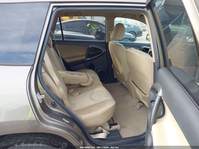 46087234 :رقم المزاد ، 2T3BF4DV3BW084334 vin ، 2011 Toyota Rav4 مزاد بيع