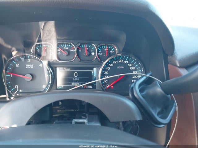 Продаж на аукціоні авто 2018 Chevrolet Tahoe Premier, vin: 1GNSCCKC3JR303125, номер лоту: 46087242