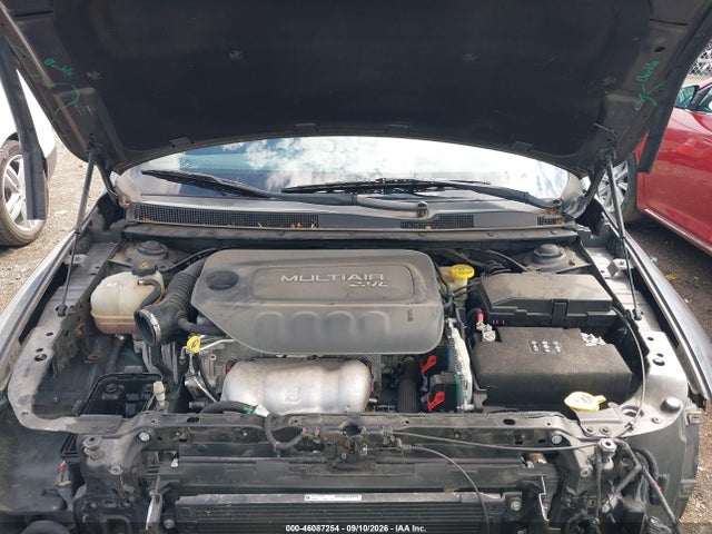 Продаж на аукціоні авто 2015 Chrysler 200 S, vin: 1C3CCCBB7FN555239, номер лоту: 46087254