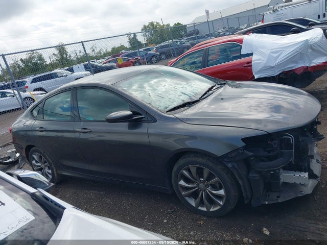 Продаж на аукціоні авто 2015 Chrysler 200 S, vin: 1C3CCCBB7FN555239, номер лоту: 46087254
