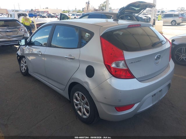 2014 Hyundai Accent Gs მანქანა იყიდება აუქციონზე, vin: KMHCT5AE8EU193649, აუქციონის ნომერი: 46087264