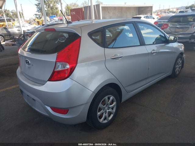 2014 Hyundai Accent Gs მანქანა იყიდება აუქციონზე, vin: KMHCT5AE8EU193649, აუქციონის ნომერი: 46087264