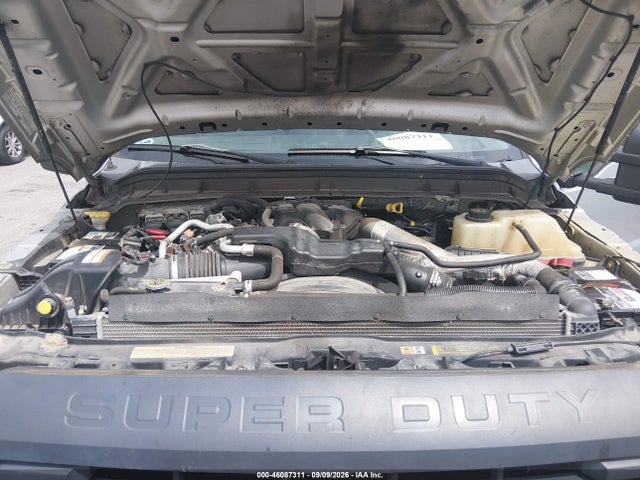 46087311 :رقم المزاد ، 1FD9W4HT9FEA84077 vin ، 2015 Ford F-450 Chassis Xl مزاد بيع