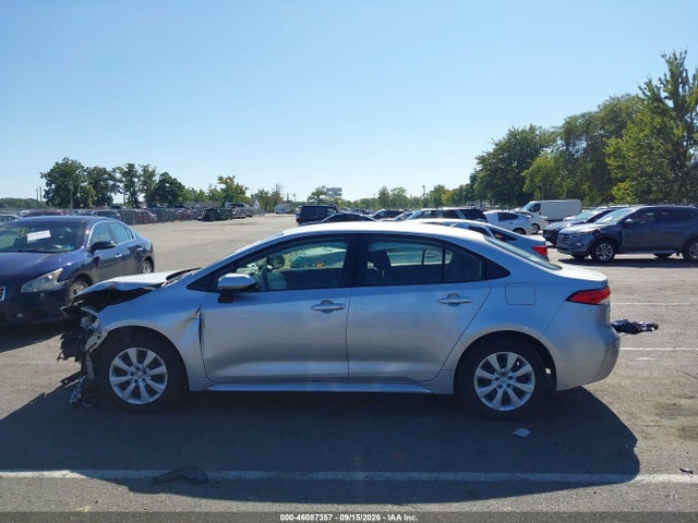 Продаж на аукціоні авто 2022 Toyota Corolla Le, vin: JTDEPMAE2N3032117, номер лоту: 46087357