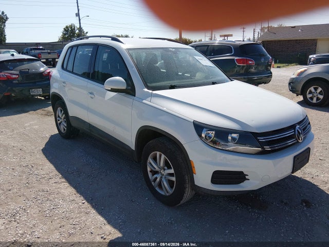 2016 Volkswagen Tiguan S მანქანა იყიდება აუქციონზე, vin: WVGAV7AX3GW006386, აუქციონის ნომერი: 46087361