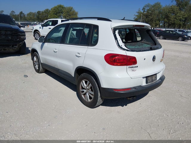 2016 Volkswagen Tiguan S მანქანა იყიდება აუქციონზე, vin: WVGAV7AX3GW006386, აუქციონის ნომერი: 46087361