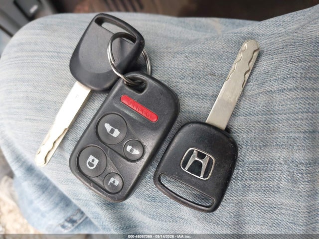 46087369 :رقم المزاد ، 5FNRL18653B121335 vin ، 2003 Honda Odyssey Ex مزاد بيع