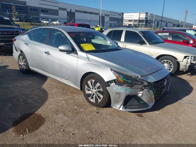 46087373 :رقم المزاد ، 1N4BL4BV4PN350153 vin ، 2023 Nissan Altima S Fwd مزاد بيع