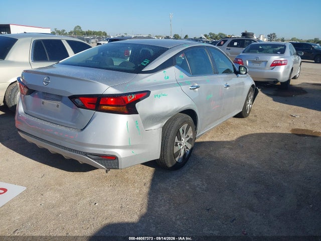 46087373 :رقم المزاد ، 1N4BL4BV4PN350153 vin ، 2023 Nissan Altima S Fwd مزاد بيع
