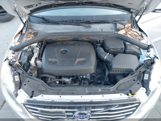2016 Volvo Xc60 T6 Drive-e Platinum მანქანა იყიდება აუქციონზე, vin: YV449MRM0G2913860, აუქციონის ნომერი: 46087396