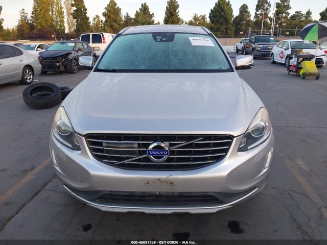 2016 Volvo Xc60 T6 Drive-e Platinum მანქანა იყიდება აუქციონზე, vin: YV449MRM0G2913860, აუქციონის ნომერი: 46087396