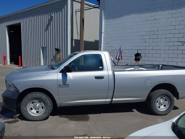 46087399 :رقم المزاد ، 3C6JR7DG4HG704730 vin ، 2017 Ram 1500 Tradesman  4x4 8' Box مزاد بيع