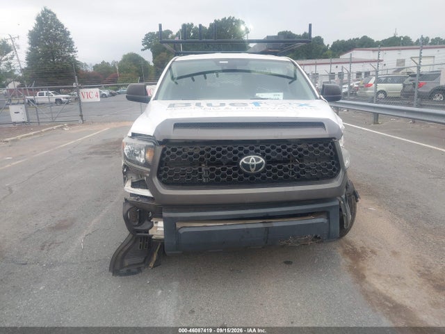 Продажа на аукционе авто 2021 Toyota Tundra Sr, vin: 5TFCY5F1XMX027755, номер лота: 46087419