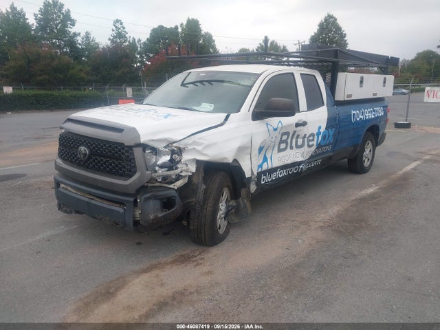 Продажа на аукционе авто 2021 Toyota Tundra Sr, vin: 5TFCY5F1XMX027755, номер лота: 46087419
