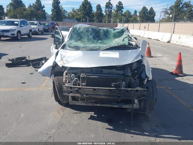 Nissan Versa Note Sr 2018 3N1CE2CP8JL353256 Image 12