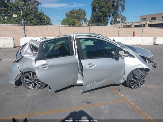 Nissan Versa Note Sr 2018 3N1CE2CP8JL353256 Image 13