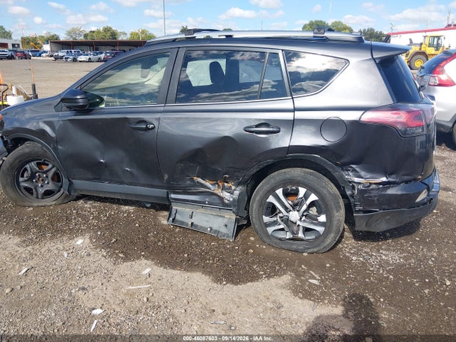 2017 Toyota Rav4 Le მანქანა იყიდება აუქციონზე, vin: JTMBFREV1HJ704567, აუქციონის ნომერი: 46087603