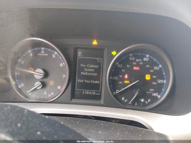 2017 Toyota Rav4 Le მანქანა იყიდება აუქციონზე, vin: JTMBFREV1HJ704567, აუქციონის ნომერი: 46087603