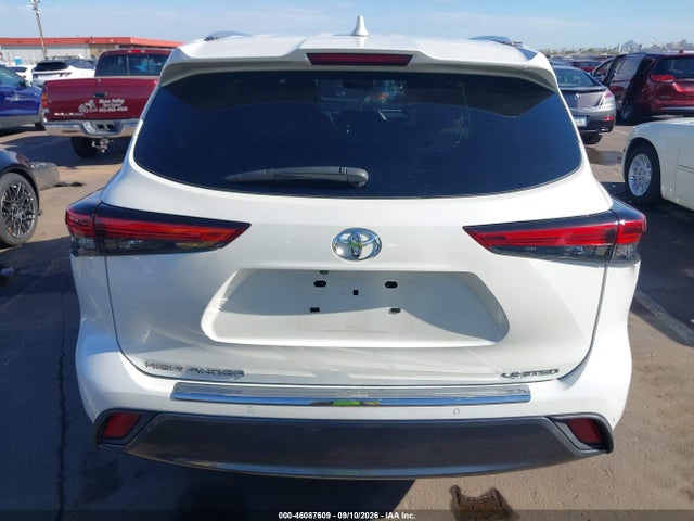 Toyota Highlander Limited 2021 5TDYZRAHXMS049128 Image 16