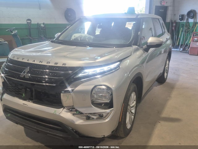 2024 Mitsubishi Outlander Es 2.5 S-awc მანქანა იყიდება აუქციონზე, vin: JA4J4UA89RZ089140, აუქციონის ნომერი: 46087713