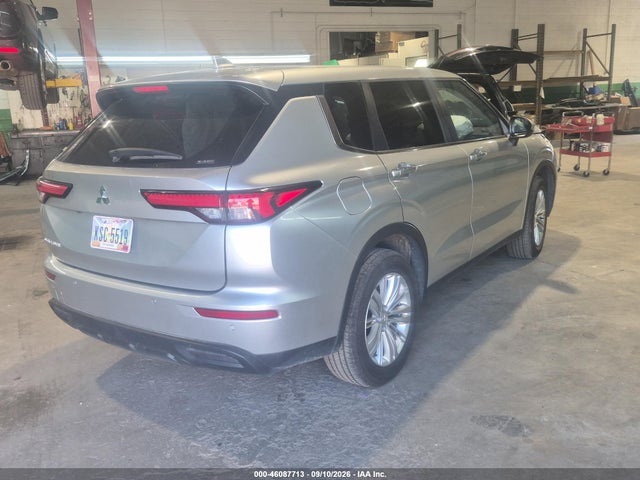 2024 Mitsubishi Outlander Es 2.5 S-awc მანქანა იყიდება აუქციონზე, vin: JA4J4UA89RZ089140, აუქციონის ნომერი: 46087713