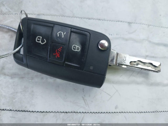 2015 Volkswagen Golf Tsi S 4-door მანქანა იყიდება აუქციონზე, vin: 3VW217AU0FM077177, აუქციონის ნომერი: 46087721