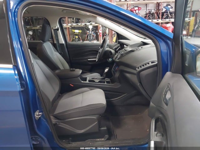 Продаж на аукціоні авто 2018 Ford Escape Se, vin: 1FMCU9GD3JUD31143, номер лоту: 46087765