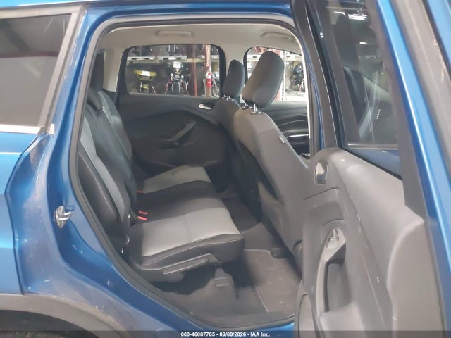 Продаж на аукціоні авто 2018 Ford Escape Se, vin: 1FMCU9GD3JUD31143, номер лоту: 46087765