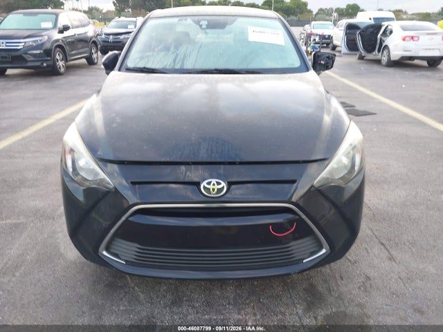 2017 Toyota Yaris Ia მანქანა იყიდება აუქციონზე, vin: 3MYDLBYV3HY147968, აუქციონის ნომერი: 46087799