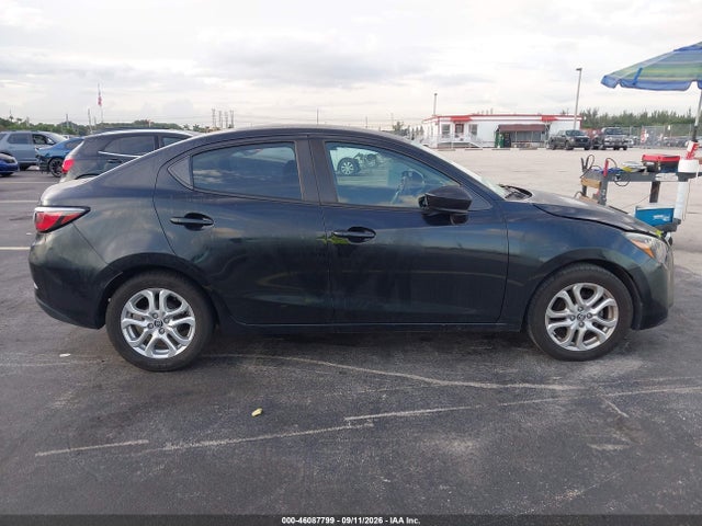 2017 Toyota Yaris Ia მანქანა იყიდება აუქციონზე, vin: 3MYDLBYV3HY147968, აუქციონის ნომერი: 46087799